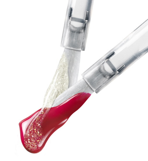 Lori Anzalone Illustration - Photo Based Illustrator of Nail Polish dispenser liquid pour application